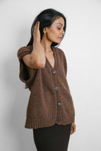 Load image into Gallery viewer, Cocoa Boketto Vest
