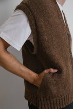 Load image into Gallery viewer, Mens Cocoa Boketto Vest