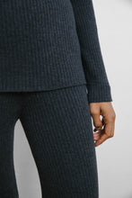 Load image into Gallery viewer, Onyx Flint Henley