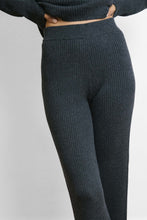 Load image into Gallery viewer, Onyx Flint Jogger