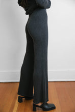 Load image into Gallery viewer, Onyx Flint Jogger