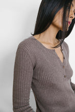 Load image into Gallery viewer, Sand Flint Henley