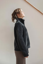 Load image into Gallery viewer, Onyx Esra Half Zip