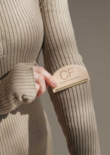 Load image into Gallery viewer, Cashmere Comb